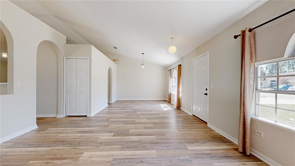 For Sale: $344,900 (4 beds, 2 baths, 2229 Square Feet)