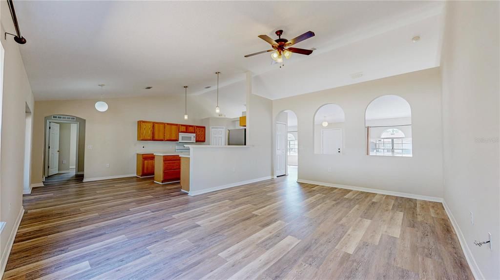 For Sale: $344,900 (4 beds, 2 baths, 2229 Square Feet)