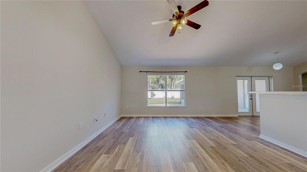 For Sale: $344,900 (4 beds, 2 baths, 2229 Square Feet)