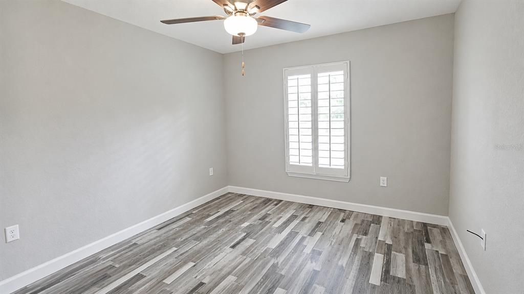 For Sale: $368,000 (4 beds, 2 baths, 2048 Square Feet)