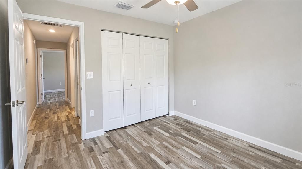 For Sale: $368,000 (4 beds, 2 baths, 2048 Square Feet)