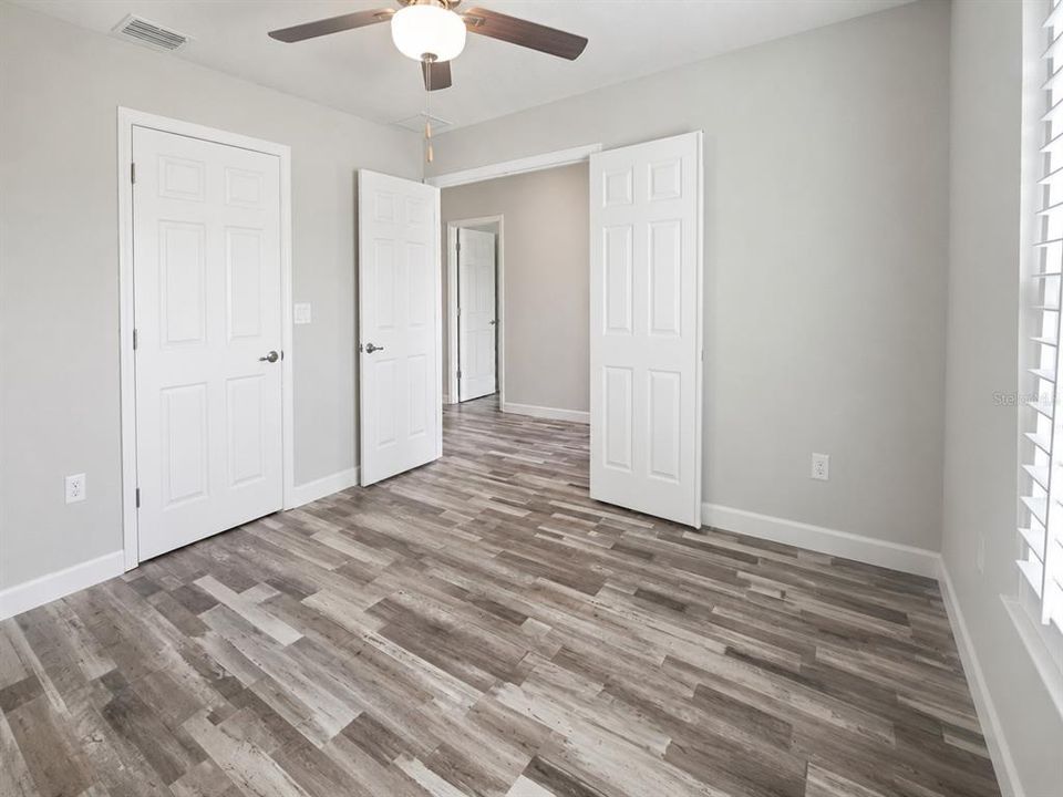 For Sale: $368,000 (4 beds, 2 baths, 2048 Square Feet)