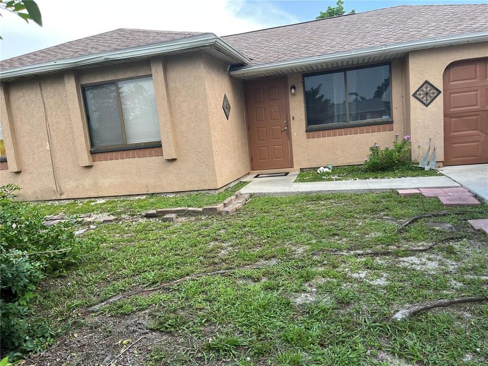 Activo con contrato: $115,000 (2 camas, 1 baños, 902 Pies cuadrados)