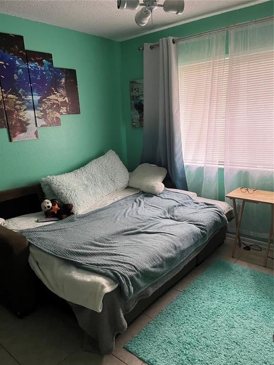 Activo con contrato: $115,000 (2 camas, 1 baños, 902 Pies cuadrados)