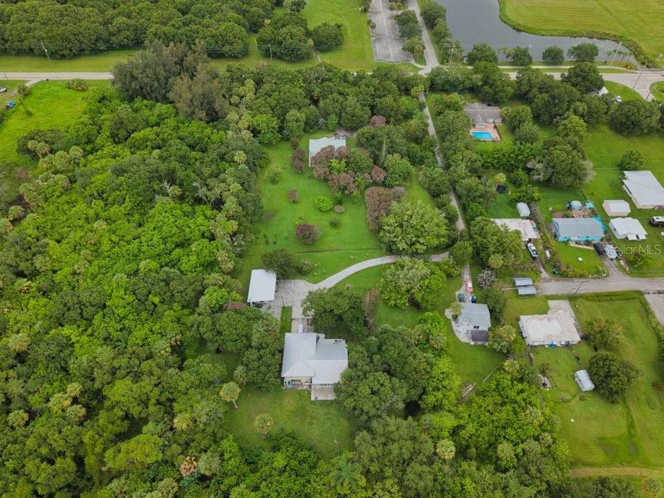 En Venta: $550,000 (1.00 acres)