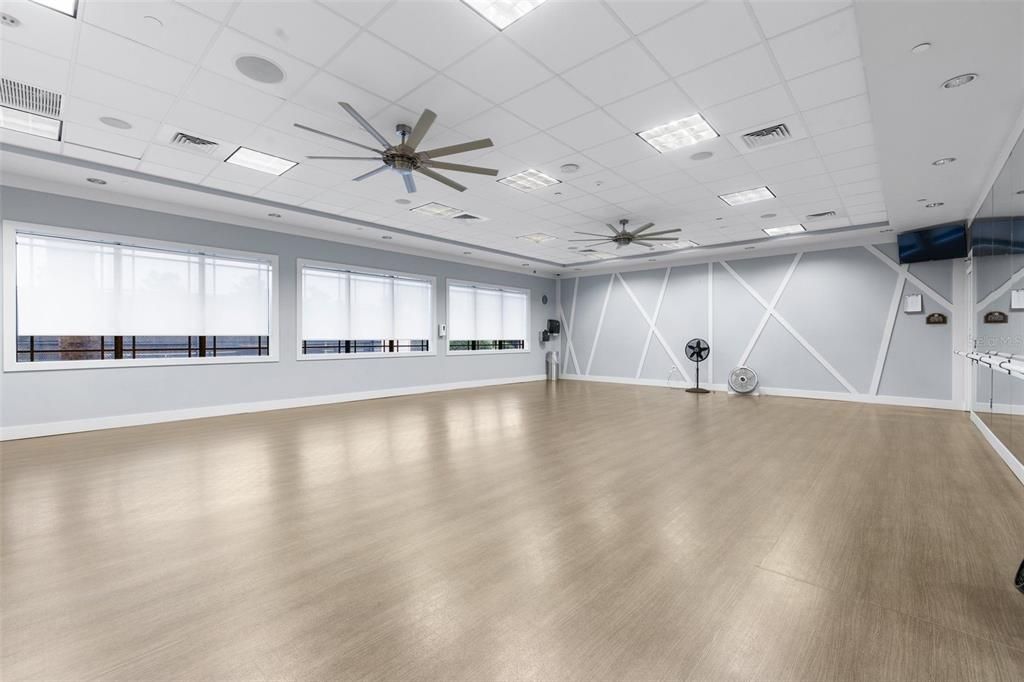 На продажу: $425,000 (3 спален, 2 ванн, 2484 Квадратных фут)