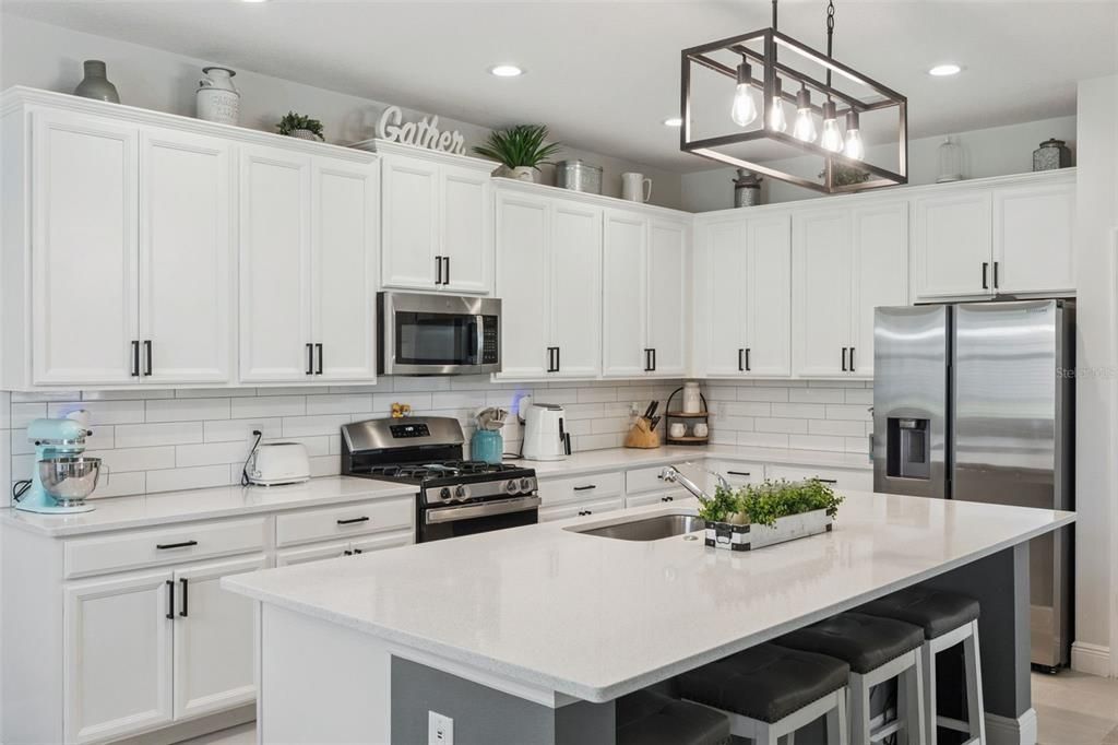 En Venta: $449,999 (3 camas, 2 baños, 2110 Pies cuadrados)