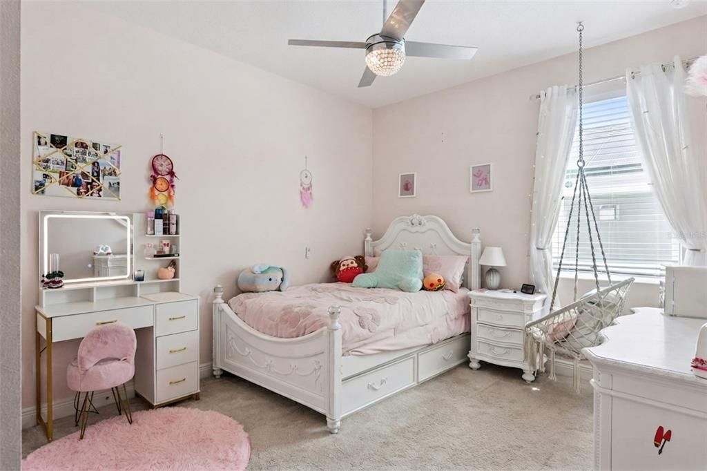 En Venta: $449,999 (3 camas, 2 baños, 2110 Pies cuadrados)