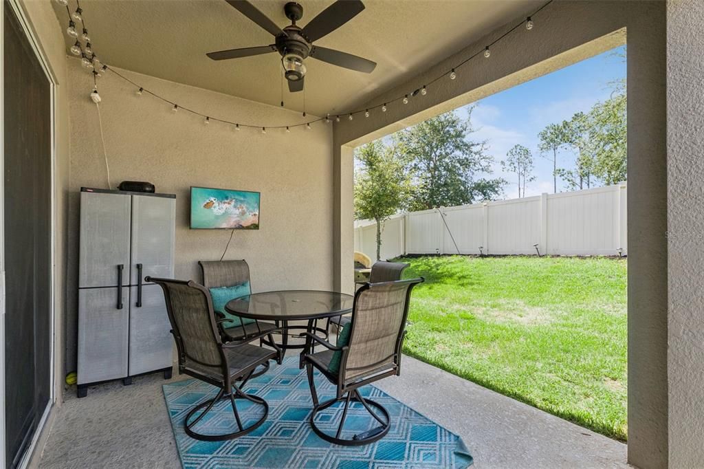 En Venta: $449,999 (3 camas, 2 baños, 2110 Pies cuadrados)