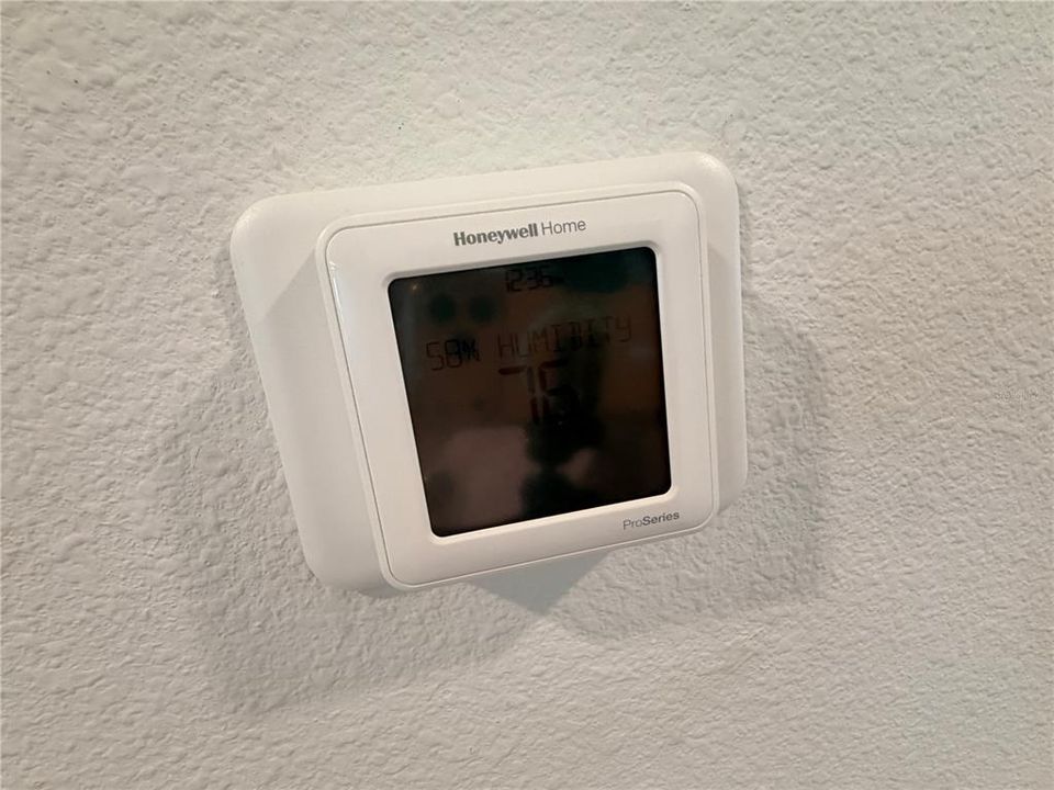 В аренду: $3,900 (5 спален, 3 ванн, 3035 Квадратных фут)