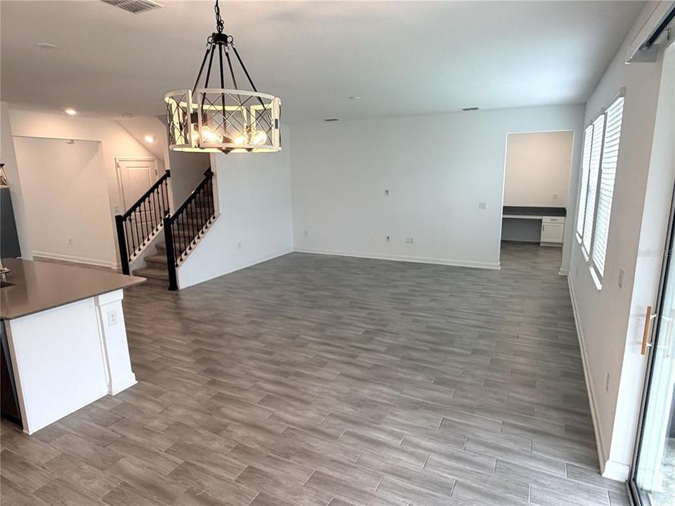 В аренду: $3,900 (5 спален, 3 ванн, 3035 Квадратных фут)