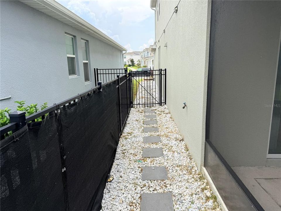 В аренду: $3,900 (5 спален, 3 ванн, 3035 Квадратных фут)