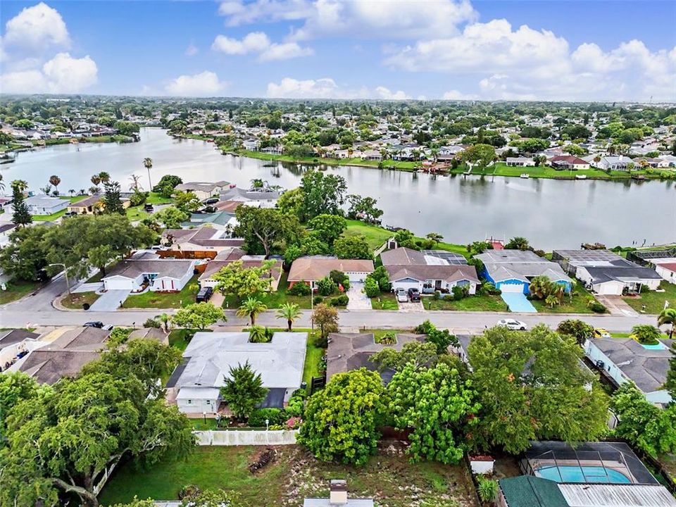 For Sale: $275,000 (3 beds, 2 baths, 1601 Square Feet)
