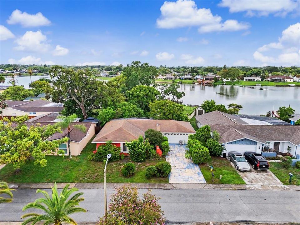 For Sale: $275,000 (3 beds, 2 baths, 1601 Square Feet)