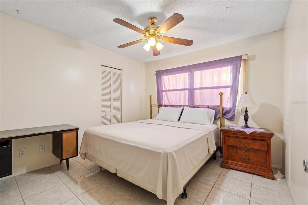 For Sale: $275,000 (3 beds, 2 baths, 1601 Square Feet)