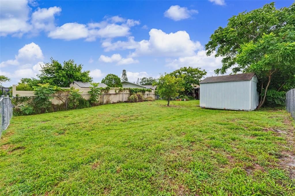 For Sale: $275,000 (3 beds, 2 baths, 1601 Square Feet)