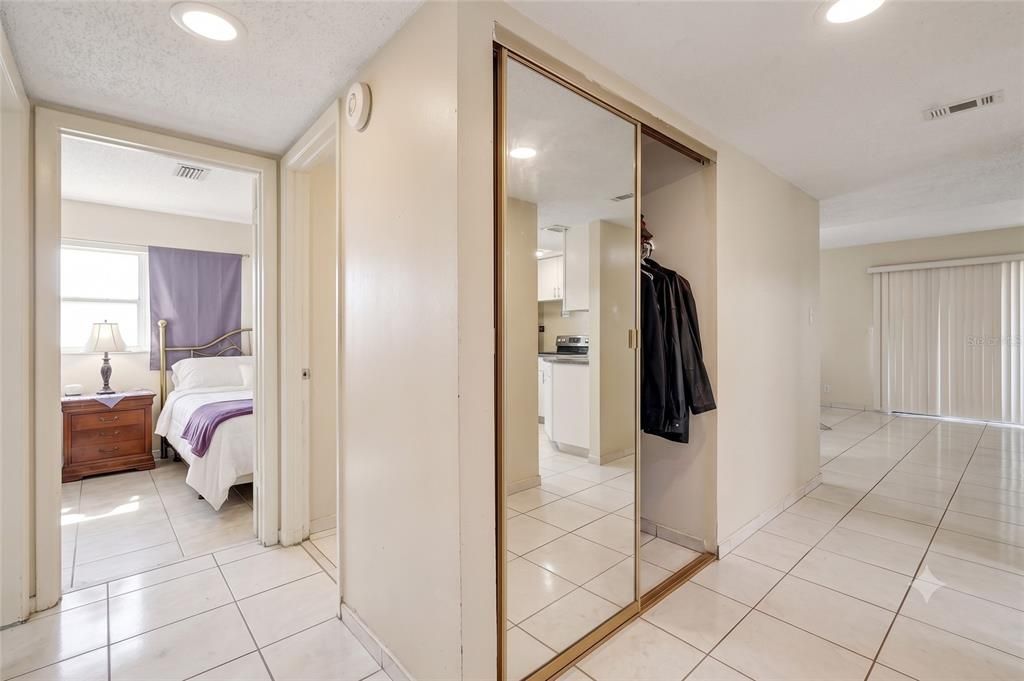 For Sale: $275,000 (3 beds, 2 baths, 1601 Square Feet)