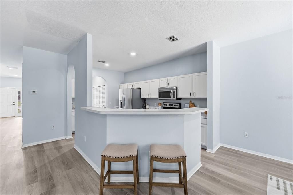 En Venta: $419,000 (5 camas, 2 baños, 2724 Pies cuadrados)