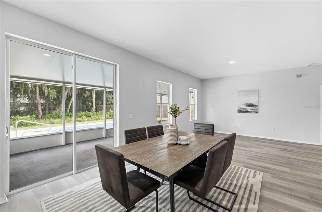 En Venta: $419,000 (5 camas, 2 baños, 2724 Pies cuadrados)