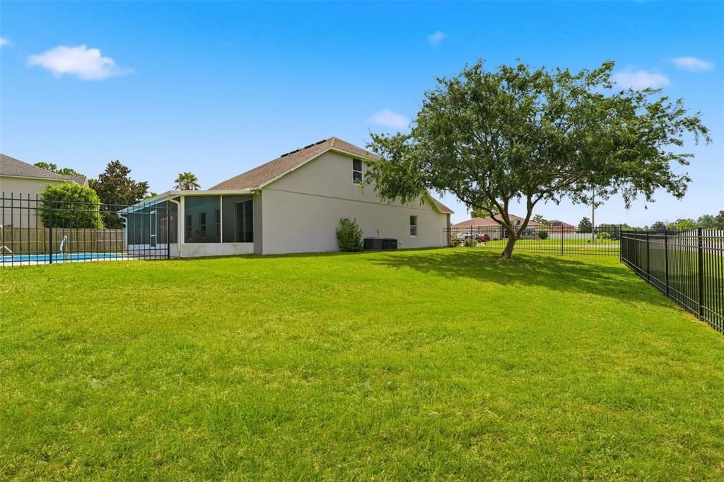 En Venta: $419,000 (5 camas, 2 baños, 2724 Pies cuadrados)