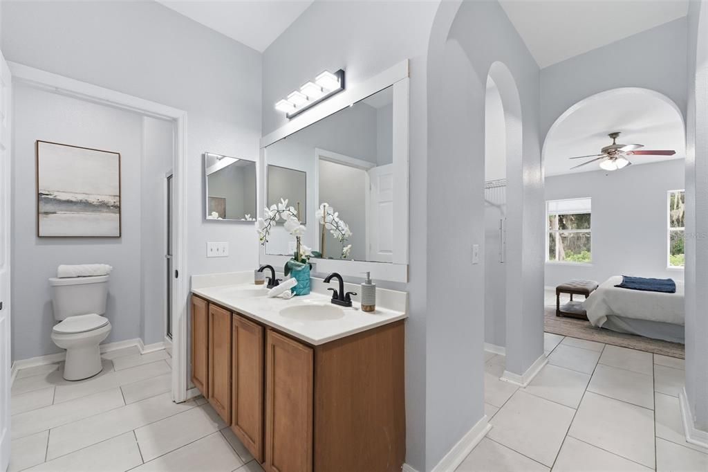 En Venta: $419,000 (5 camas, 2 baños, 2724 Pies cuadrados)