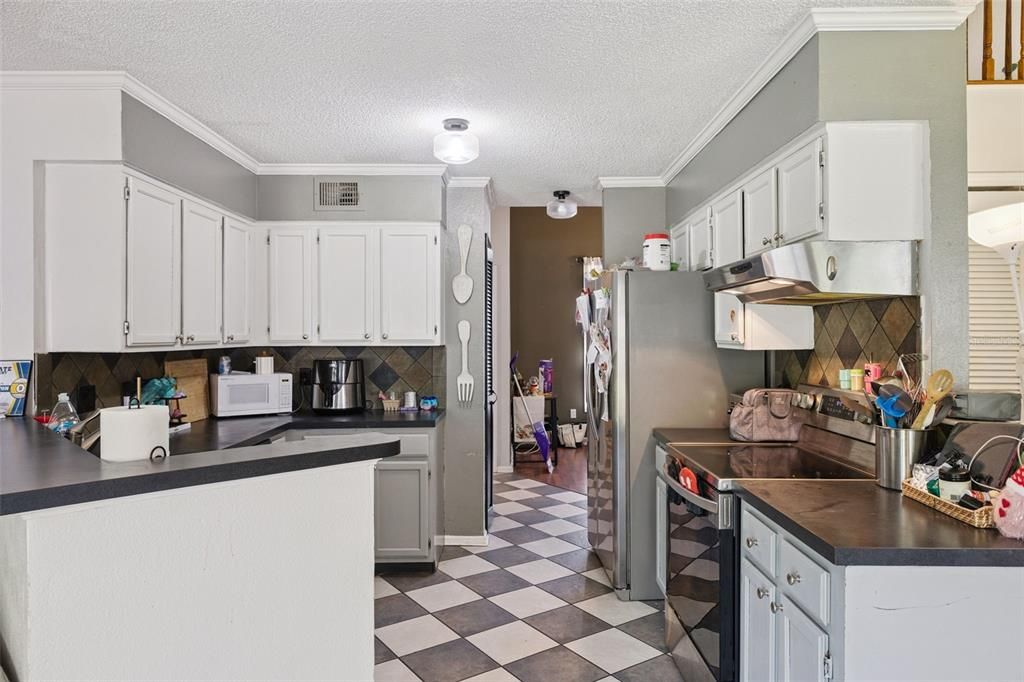 En Venta: $429,900 (4 camas, 2 baños, 2264 Pies cuadrados)