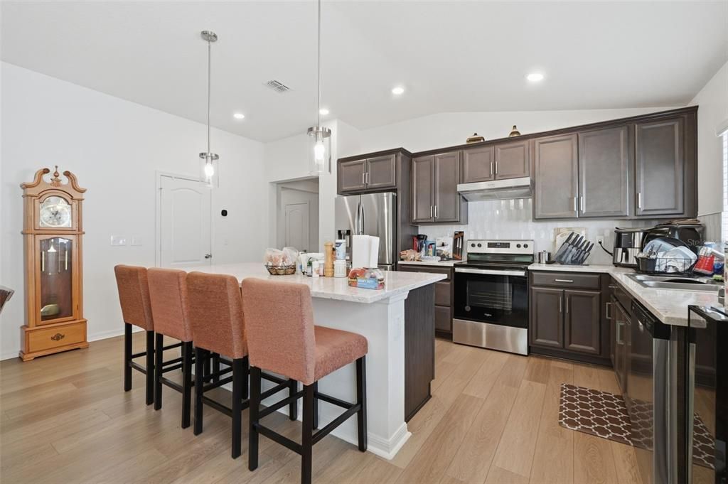 For Sale: $525,000 (3 beds, 2 baths, 2148 Square Feet)