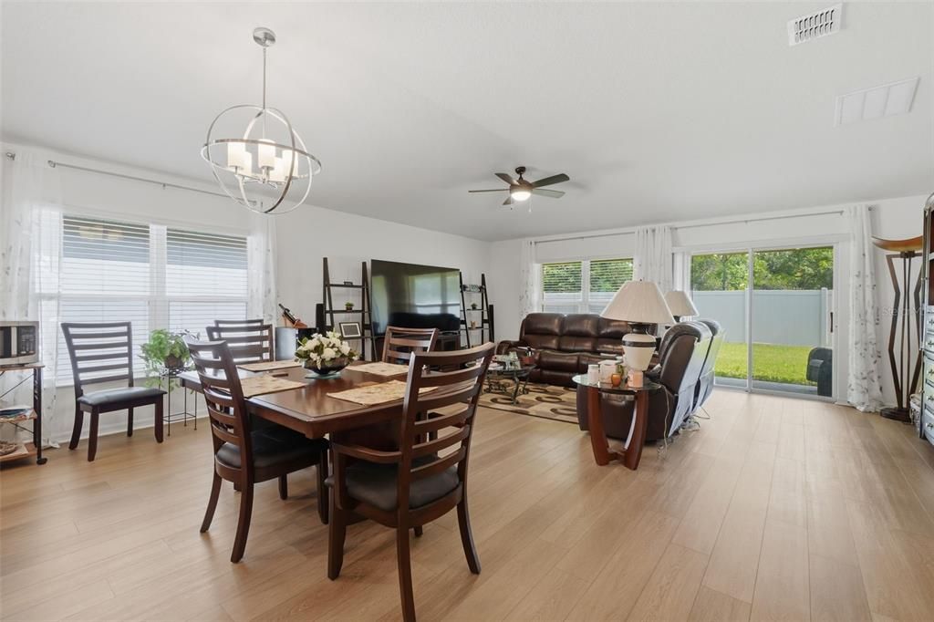 For Sale: $525,000 (3 beds, 2 baths, 2148 Square Feet)