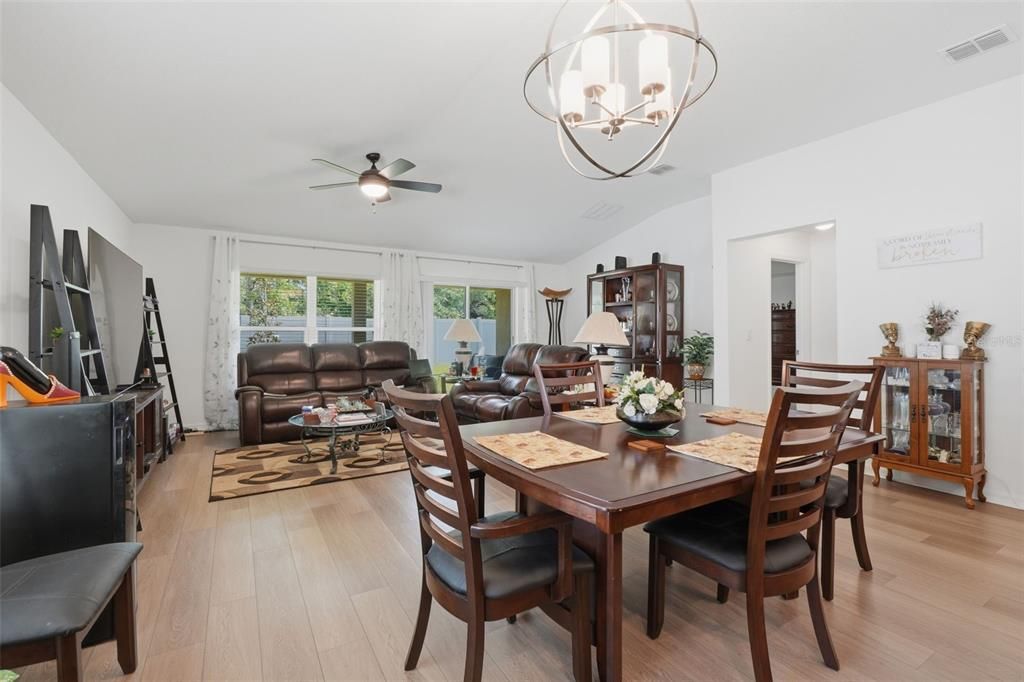 For Sale: $525,000 (3 beds, 2 baths, 2148 Square Feet)