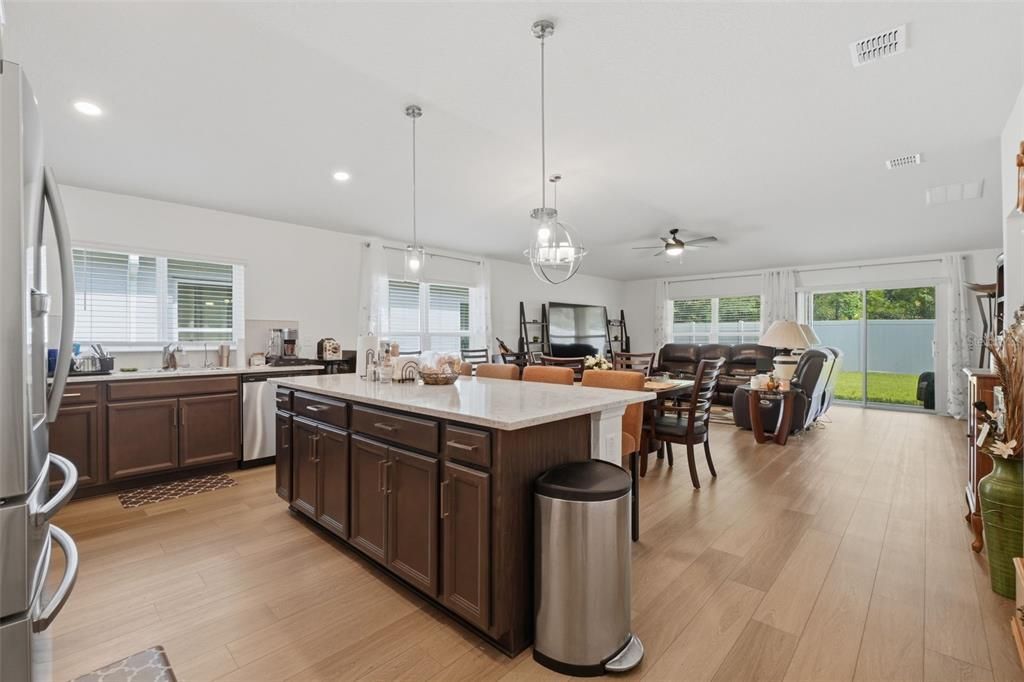 For Sale: $525,000 (3 beds, 2 baths, 2148 Square Feet)