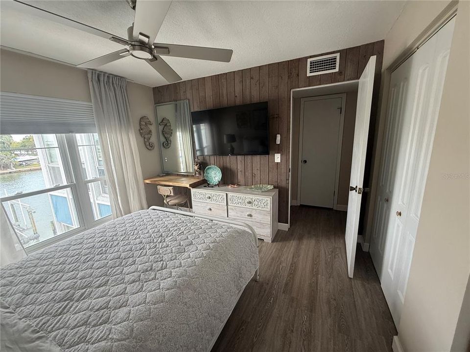 En Venta: $585,000 (2 camas, 1 baños, 1040 Pies cuadrados)