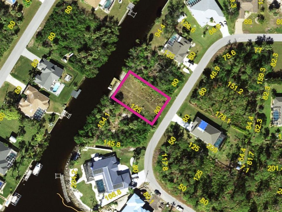 На продажу: $129,900 (0.23 acres)