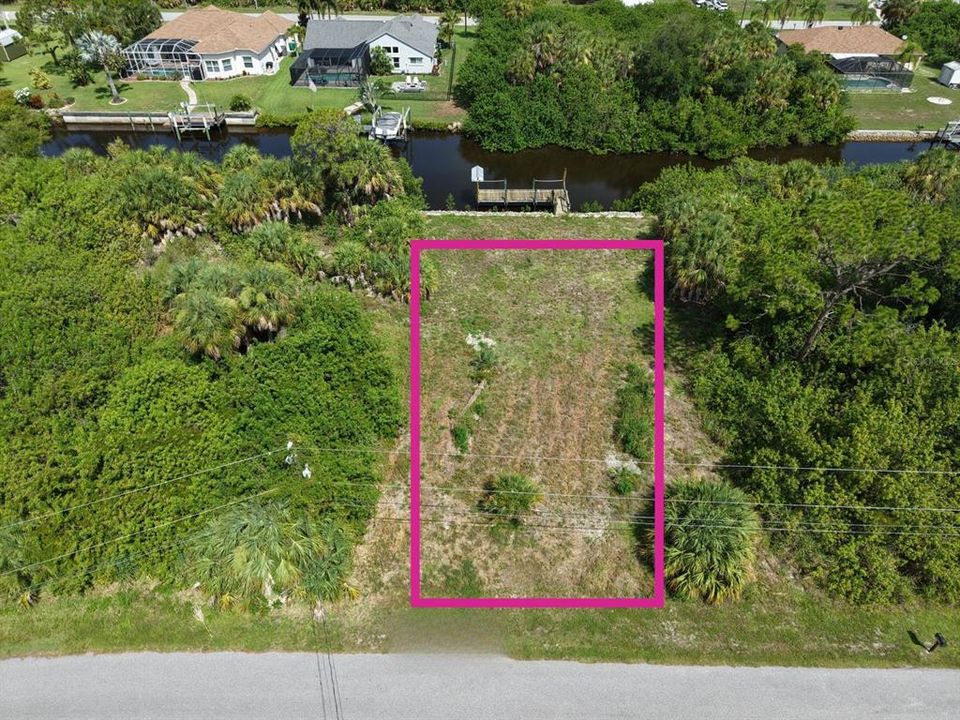 En Venta: $129,900 (0.23 acres)