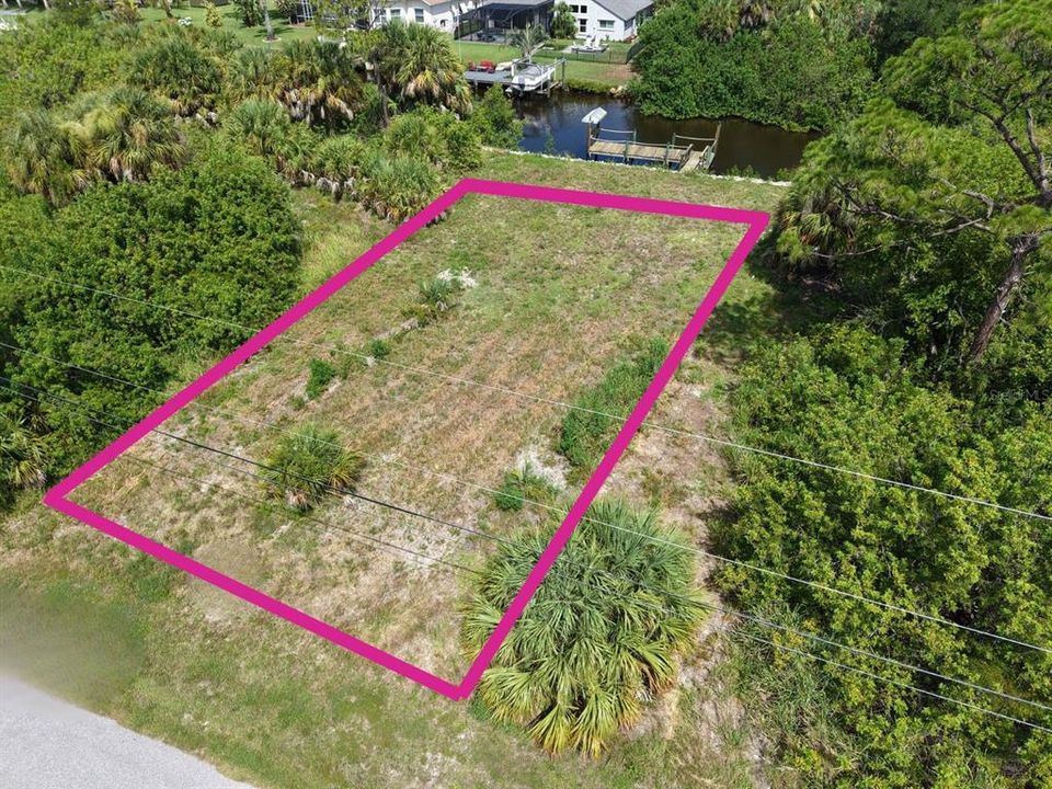 En Venta: $129,900 (0.23 acres)
