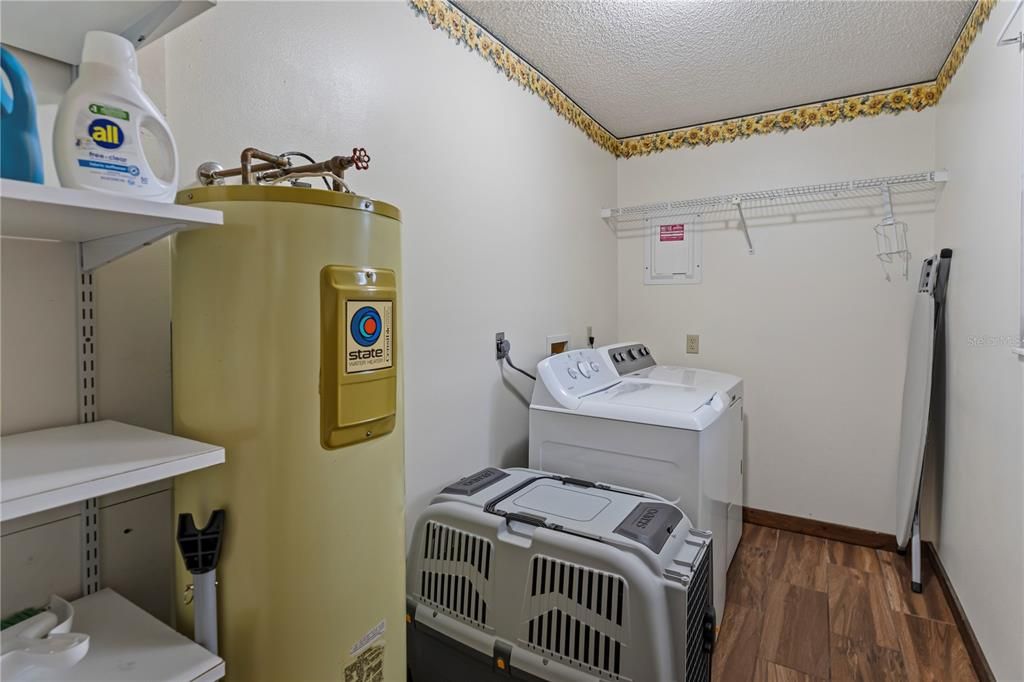 En Venta: $285,000 (3 camas, 2 baños, 1400 Pies cuadrados)
