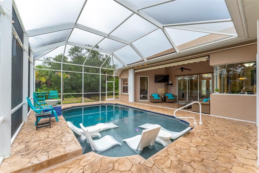 For Sale: $600,000 (3 beds, 2 baths, 2557 Square Feet)