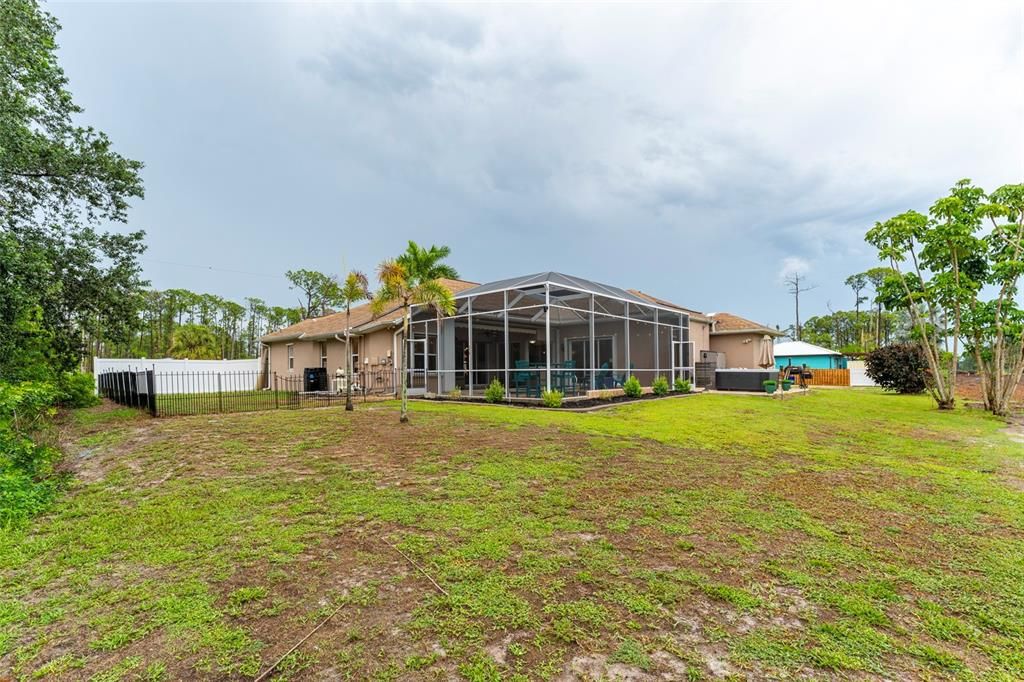 For Sale: $600,000 (3 beds, 2 baths, 2557 Square Feet)