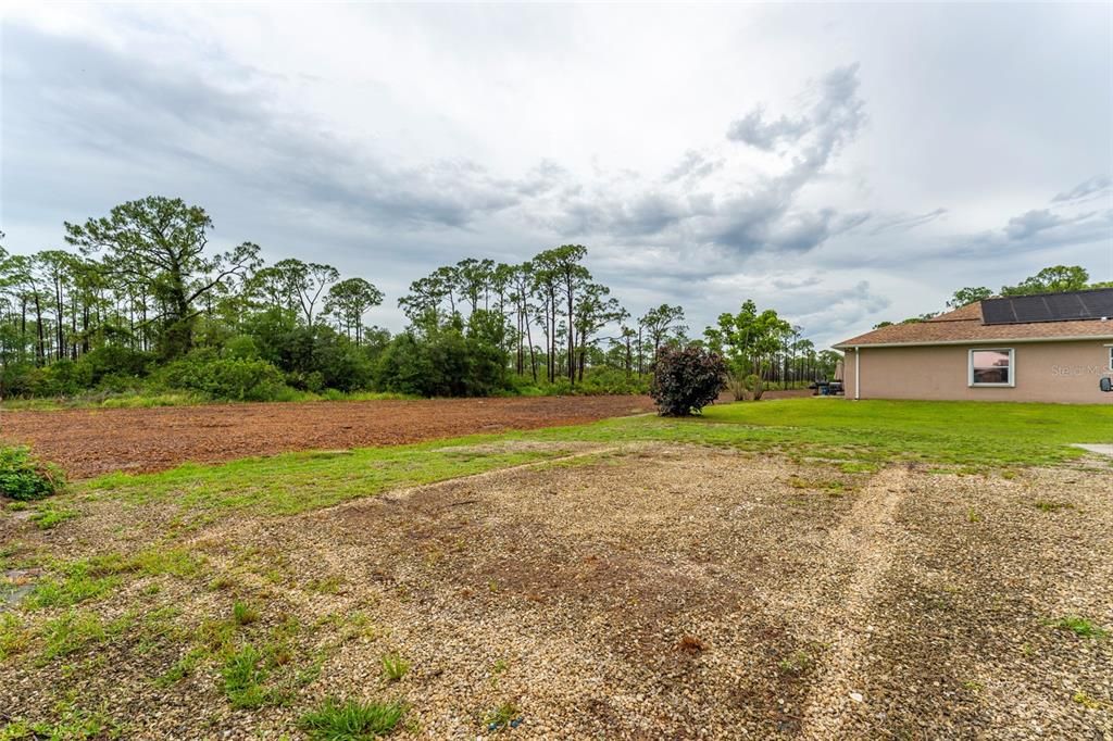 For Sale: $600,000 (3 beds, 2 baths, 2557 Square Feet)