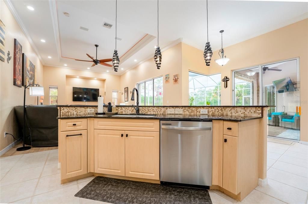 For Sale: $600,000 (3 beds, 2 baths, 2557 Square Feet)