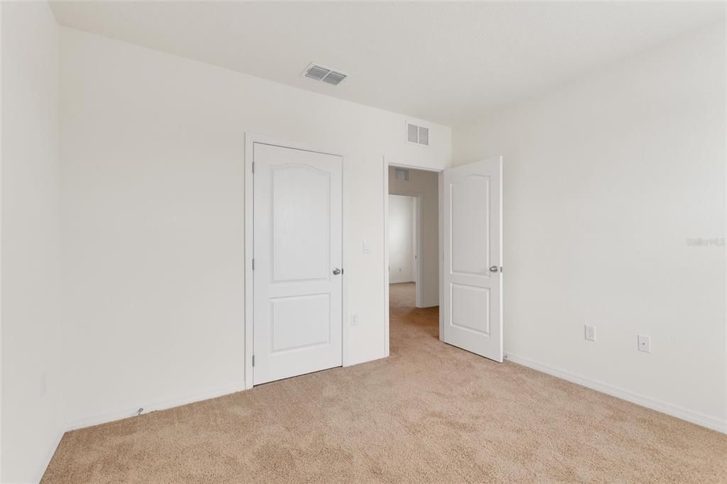 En Venta: $379,000 (5 camas, 3 baños, 2522 Pies cuadrados)