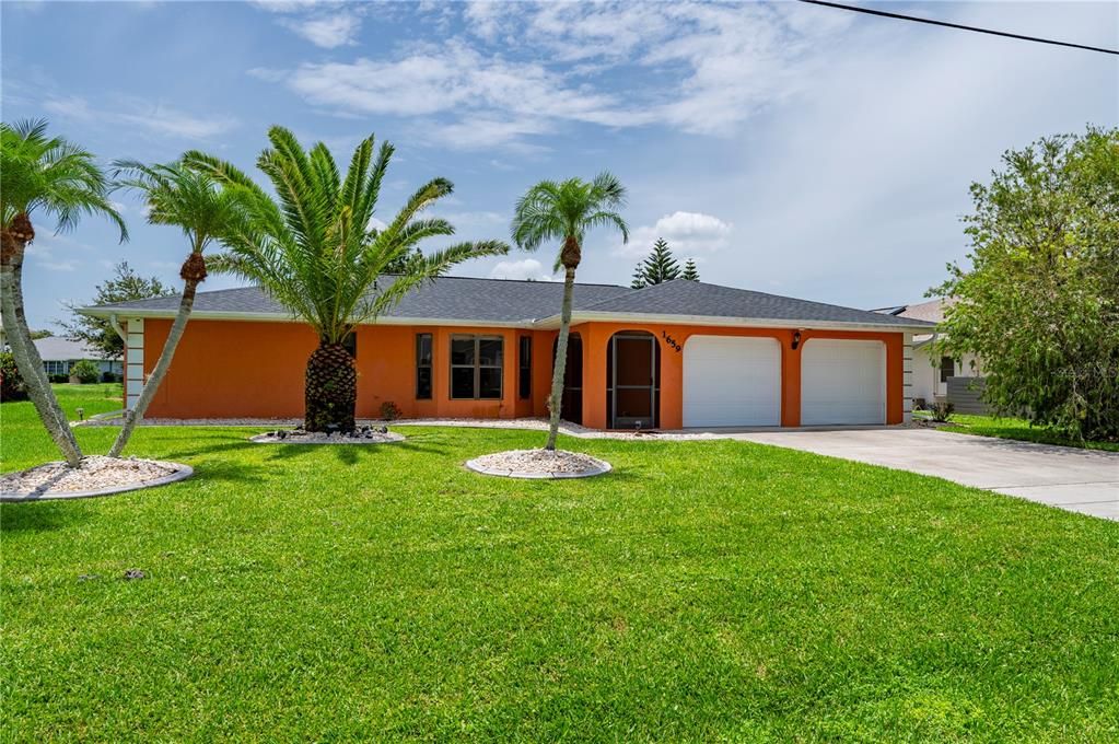 Activo con contrato: $229,000 (3 camas, 2 baños, 1466 Pies cuadrados)