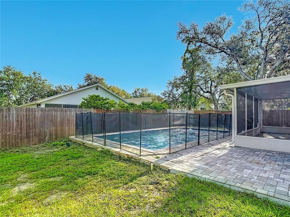 En Venta: $345,000 (4 camas, 2 baños, 1496 Pies cuadrados)