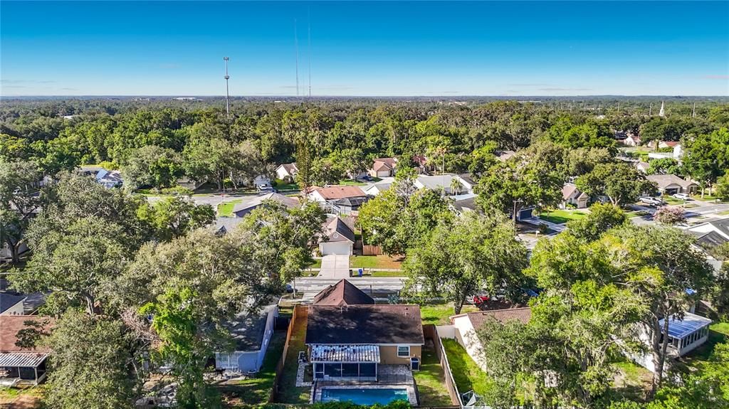 En Venta: $345,000 (4 camas, 2 baños, 1496 Pies cuadrados)