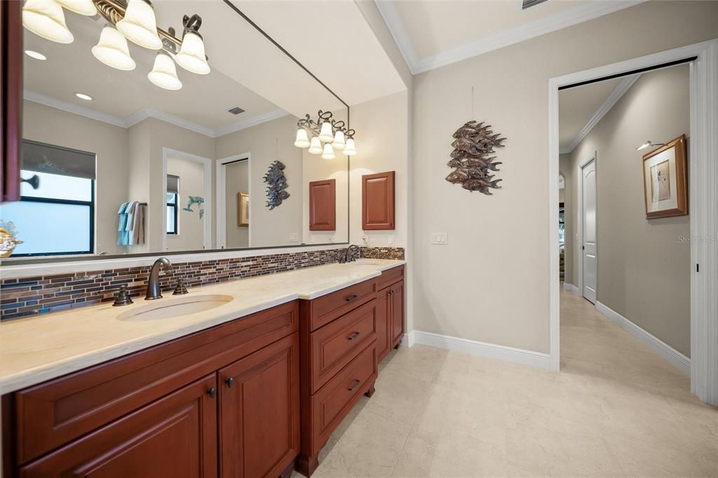 For Sale: $2,400,000 (3 beds, 3 baths, 2730 Square Feet)