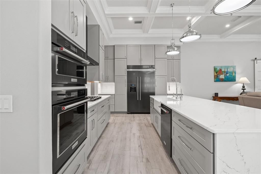 En Venta: $685,000 (4 camas, 3 baños, 2354 Pies cuadrados)