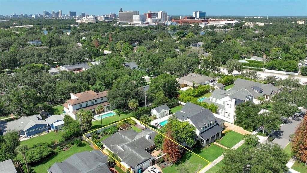 Activo con contrato: $875,000 (3 camas, 2 baños, 1560 Pies cuadrados)
