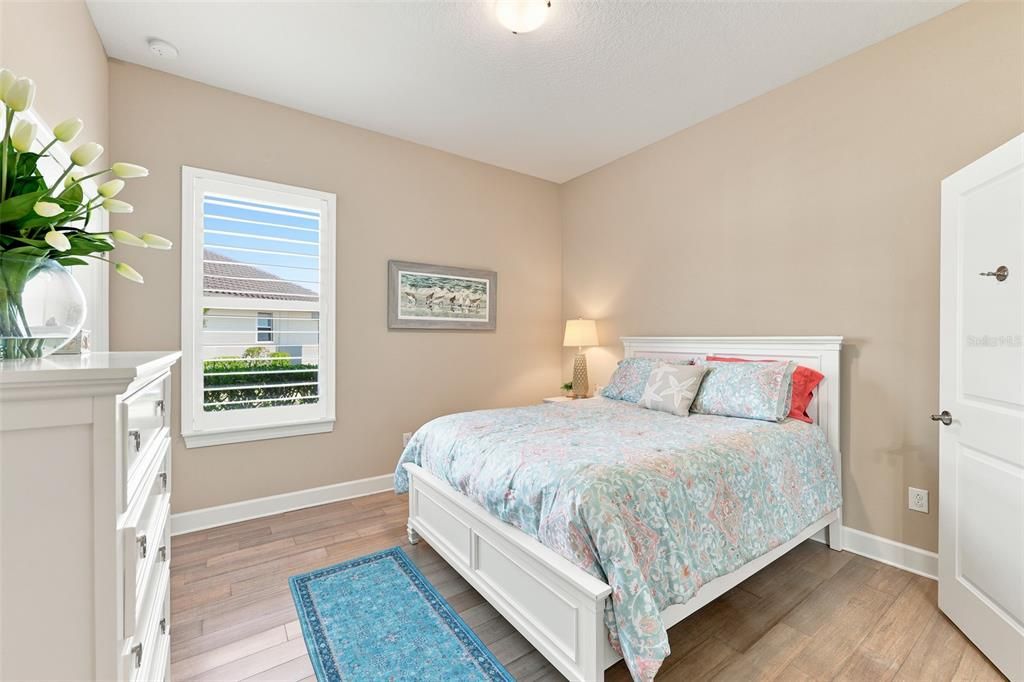 For Sale: $589,000 (3 beds, 3 baths, 2071 Square Feet)
