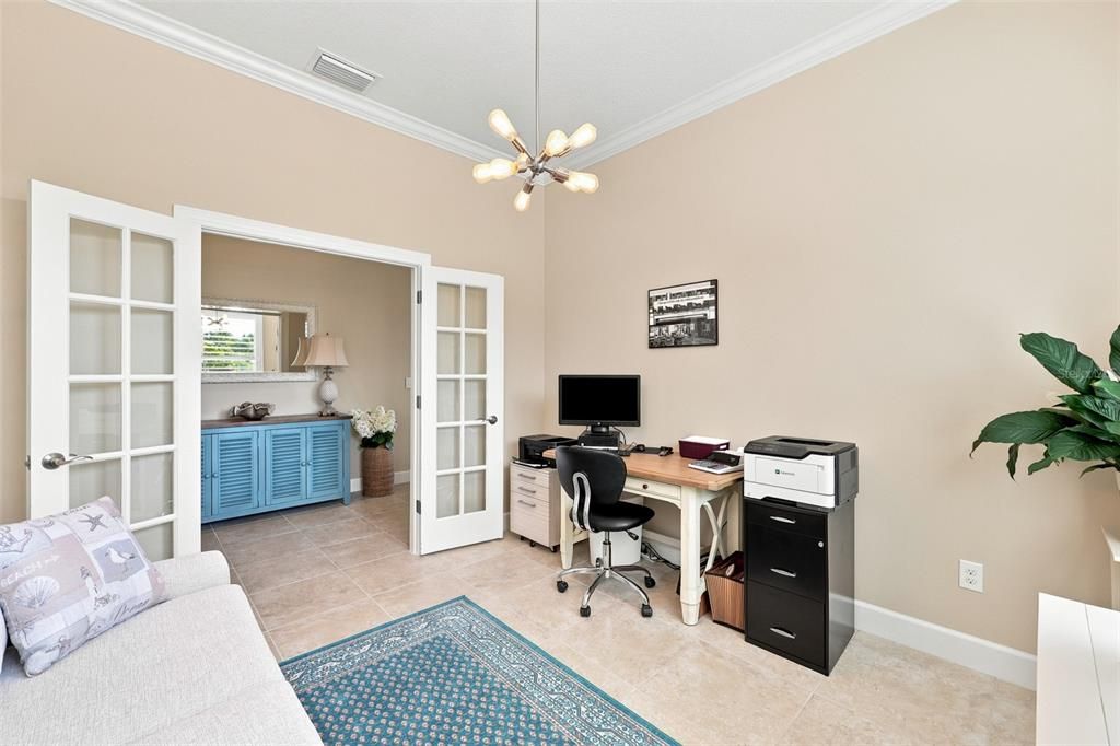 For Sale: $589,000 (3 beds, 3 baths, 2071 Square Feet)