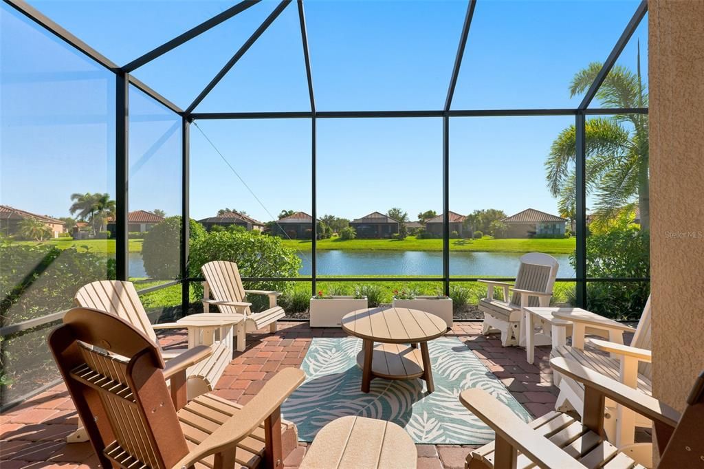 For Sale: $589,000 (3 beds, 3 baths, 2071 Square Feet)