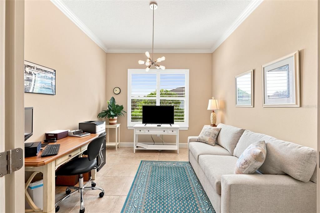 For Sale: $589,000 (3 beds, 3 baths, 2071 Square Feet)